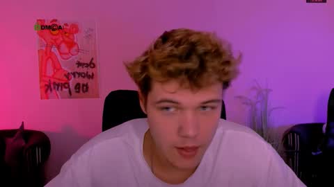 Freddy online show from December 17, 9:49 am