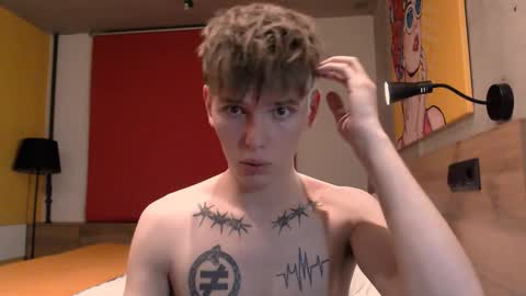 Snapshot of fredd_xanderrs chatting on October 25, 7:37 pm fredd_xanderrs online show from October 25, 7:37 pm