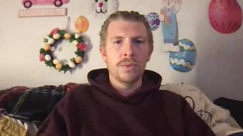 Freddy Foot Balls online show from April 7, 12:32 am