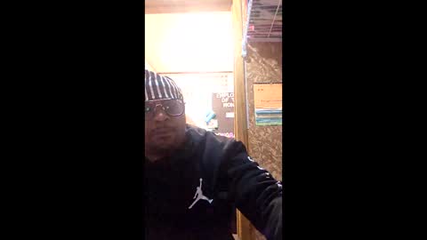 freddymack6969 online show from April 2, 8:33 am