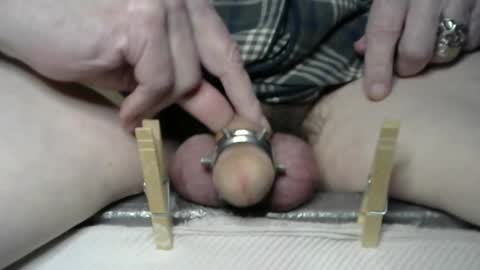 I am a total slave slut. I would like to have multiple owners to use me every day. online show from December 2, 9:48 pm