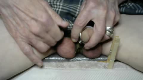 I am a total slave slut. I would like to have multiple owners to use me every day. online show from January 9, 8:22 pm