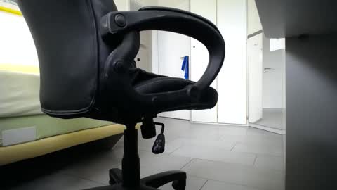 Snapshot of freiherr111 chatting on September 12, 12:05 pm Walter Fischer online show from September 12, 12:05 pm