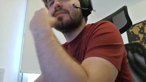 frenchie75000 online show from December 18, 9:38 am