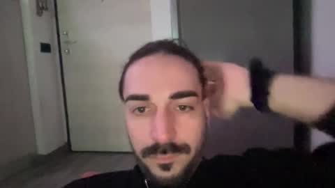 ITALIANGUY online show from December 20, 8:05 pm