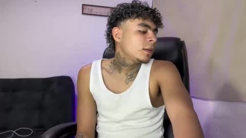 freyva_ online show from February 28, 9:14 pm