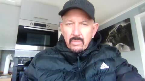 Snapshot of friskyneedsum chatting on January 29, 12:24 pm bob online show from January 29, 12:24 pm