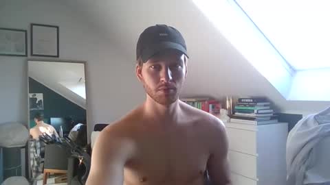 frozenyoga online show from January 11, 12:50 pm