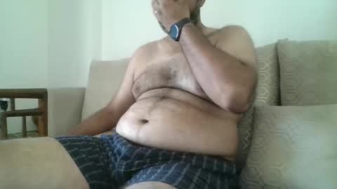 Snapshot of fruti_loops chatting on December 20, 6:29 am fruti loops  Bull online show from December 20, 6:29 am