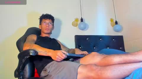 Snapshot of fuck_hardlove chatting on January 6, 10:47 pm Ricardodominic 1   MODELO INDEPENDIENTE online show from January 6, 10:47 pm
