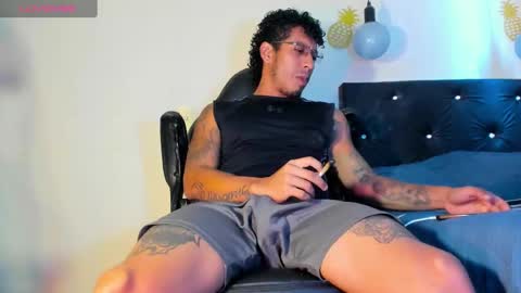 Snapshot of fuck_hardlove chatting on January 23, 6:35 pm Ricardodominic 1   MODELO INDEPENDIENTE online show from January 23, 6:35 pm