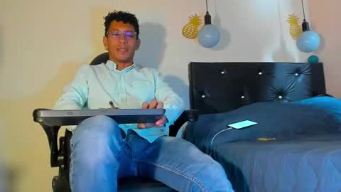 Snapshot of fuck_hardlove chatting on December 30, 2:51 pm Ricardodominic 1   MODELO INDEPENDIENTE online show from December 30, 2:51 pm