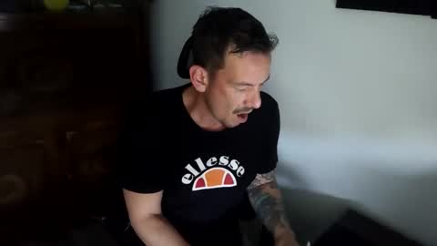 Snapshot of fuckforlife76 chatting on October 13, 6:41 am Tony online show from October 13, 6:41 am