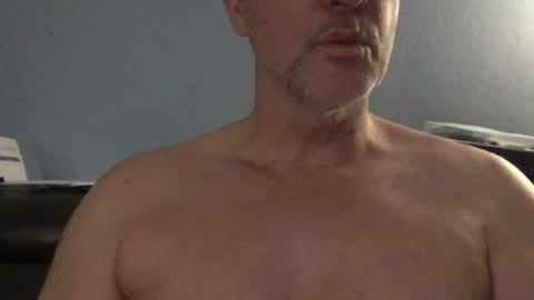 Snapshot of fuertecock chatting on January 5, 1:35 am Gregorio online show from January 5, 1:35 am