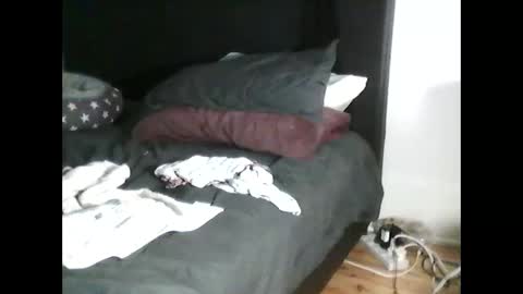 Pizzaz online show from February 21, 6:26 pm