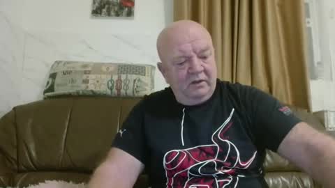 fullballs6 online show from January 7, 4:17 am