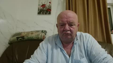 fullballs6 online show from December 15, 2:08 am