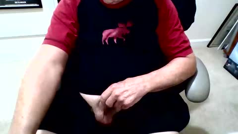 Snapshot of funclemike chatting on September 29, 7:32 pm funclemike online show from September 29, 7:32 pm