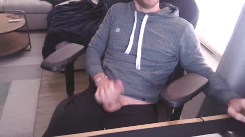 Snapshot of funkybits chatting on March 4, 2:32 pm funkybits online show from March 4, 2:32 pm