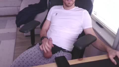 Snapshot of funkybits chatting on February 25, 10:26 am funkybits online show from February 25, 10:26 am