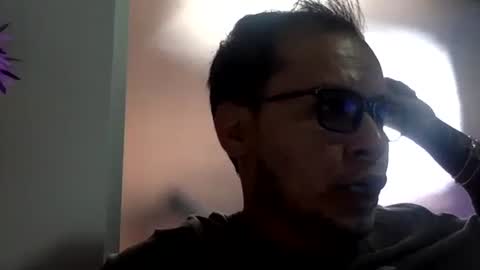 Snapshot of funnyboys18 chatting on October 17, 6:23 pm Zanty online show from October 17, 6:23 pm