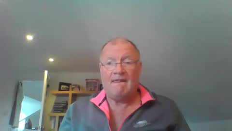 Snapshot of funtime88888 chatting on February 20, 1:51 pm funtime88888 online show from February 20, 1:51 pm