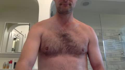 Snapshot of funtimes4us32 chatting on December 2, 4:40 pm Funtimes4us32 online show from December 2, 4:40 pm