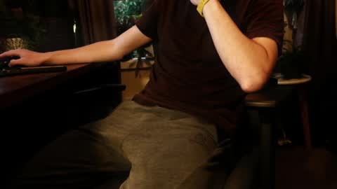 Snapshot of funtoshare_1 chatting on January 5, 7:17 am Fun to share online show from January 5, 7:17 am