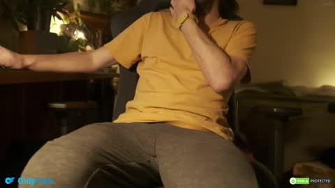 Snapshot of funtoshare_1 chatting on September 24, 8:46 am Fun to share online show from September 24, 8:46 am