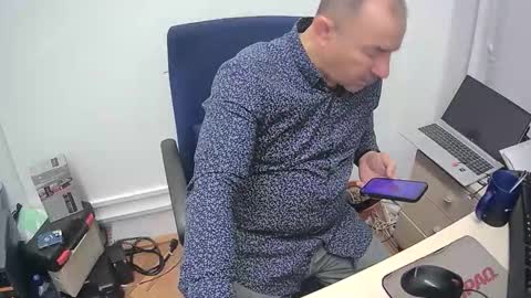 gabriel9_2003 online show from April 3, 9:50 am