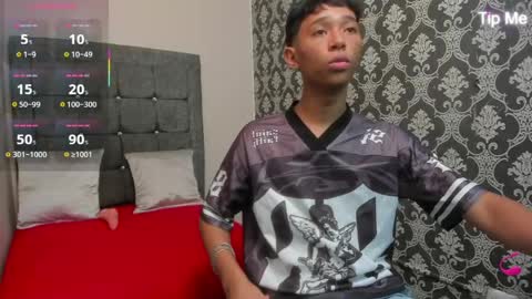 Gael  online show from April 30, 7:21 pm