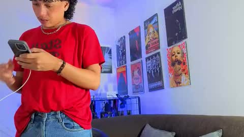 Snapshot of gaeloconner chatting on October 2, 3:21 am Gael Conner online show from October 2, 3:21 am