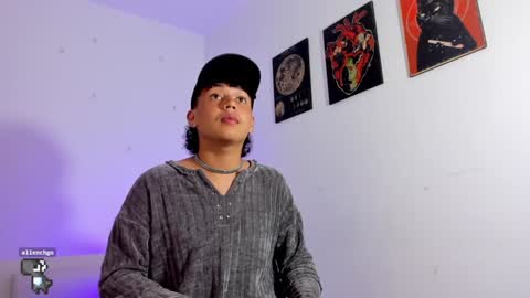 Snapshot of gaeloconner chatting on January 24, 2:49 am Gael Conner online show from January 24, 2:49 am