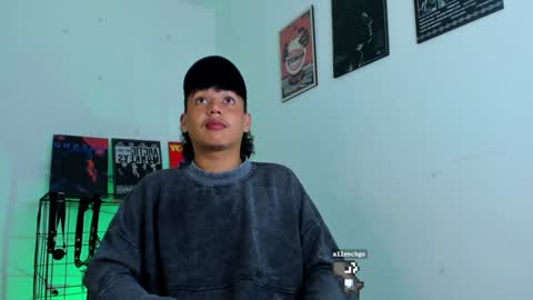 Snapshot of gaeloconner chatting on February 4, 3:44 am Gael Conner online show from February 4, 3:44 am