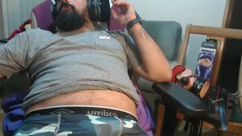 Snapshot of gag0nmyc0ck chatting on September 27, 1:36 am your master online show from September 27, 1:36 am