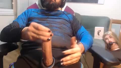 Snapshot of gag0nmyc0ck chatting on January 29, 12:22 am your master online show from January 29, 12:22 am