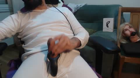 Snapshot of gag0nmyc0ck chatting on January 24, 2:49 am your master online show from January 24, 2:49 am