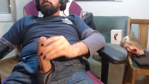 Snapshot of gag0nmyc0ck chatting on February 2, 1:23 am your master online show from February 2, 1:23 am