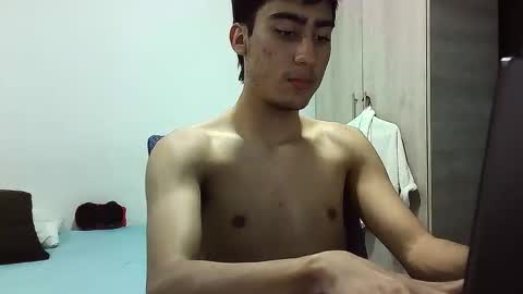 gamertwink19 online show from November 5, 2:35 am