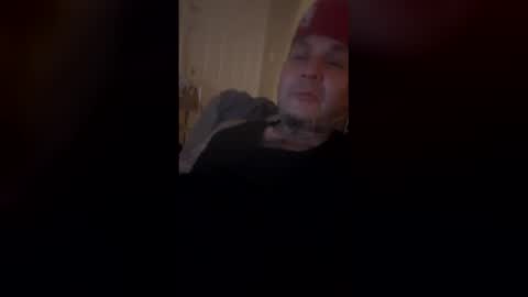 gangsterboy713832281 online show from April 16, 9:09 am