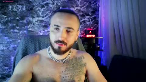 Snapshot of garbel09 chatting on March 2, 6:27 am Chris  Dont forget to gift me thumb up Its very important to me and makes me happy AF  online show from March 2, 6:27 am