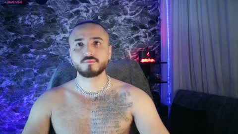 Snapshot of garbel09 chatting on January 19, 7:15 am Chris  Dont forget to gift me thumb up Its very important to me and makes me happy AF  online show from January 19, 7:15 am