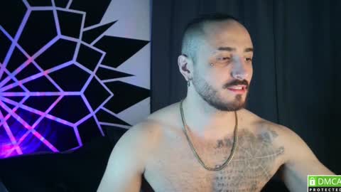 Snapshot of garbel09 chatting on December 22, 6:06 am Chris  Dont forget to gift me thumb up Its very important to me and makes me happy AF  online show from December 22, 6:06 am