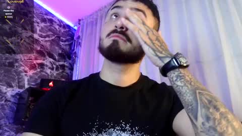 Snapshot of garbel09 chatting on October 6, 6:40 am Chris  Dont forget to gift me thumb up Its very important to me and makes me happy AF  online show from October 6, 6:40 am