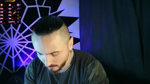 Snapshot of garbel09 chatting on January 22, 7:35 am Chris  Dont forget to gift me thumb up Its very important to me and makes me happy AF  online show from January 22, 7:35 am