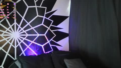 Snapshot of garbel09 chatting on February 3, 6:49 pm Chris  Dont forget to gift me thumb up Its very important to me and makes me happy AF  online show from February 3, 6:49 pm