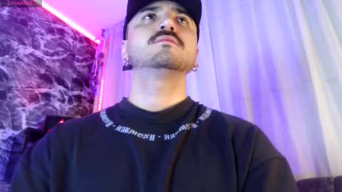 Snapshot of garbel09 chatting on October 22, 6:39 am Chris  Dont forget to gift me thumb up Its very important to me and makes me happy AF  online show from October 22, 6:39 am