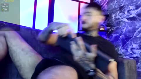 Chris  Dont forget to gift me thumb up Its very important to me and makes me happy AF  online show from November 26, 7:44 am