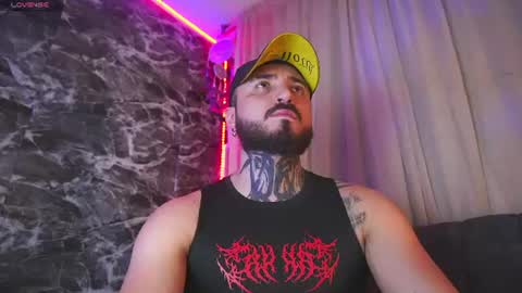 Chris  Dont forget to gift me thumb up Its very important to me and makes me happy AF  online show from July 19, 7:36 am