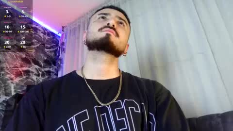 Snapshot of garbel09 chatting on September 24, 6:24 am Chris  Dont forget to gift me thumb up Its very important to me and makes me happy AF  online show from September 24, 6:24 am